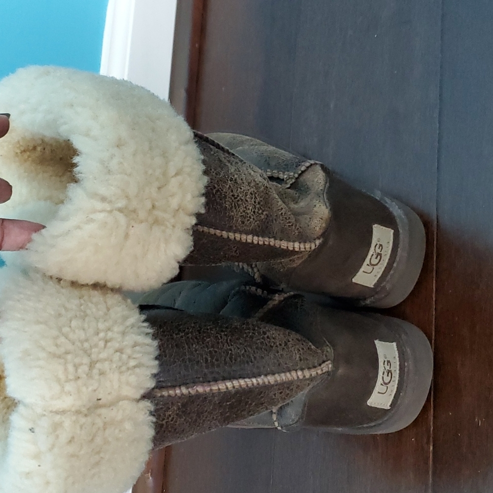 Ugg boots - Picture 3 of 3